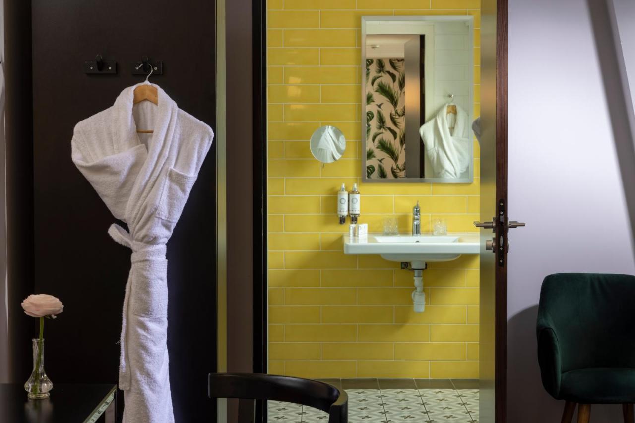 Les Matins De Paris & Spa Exterior photo